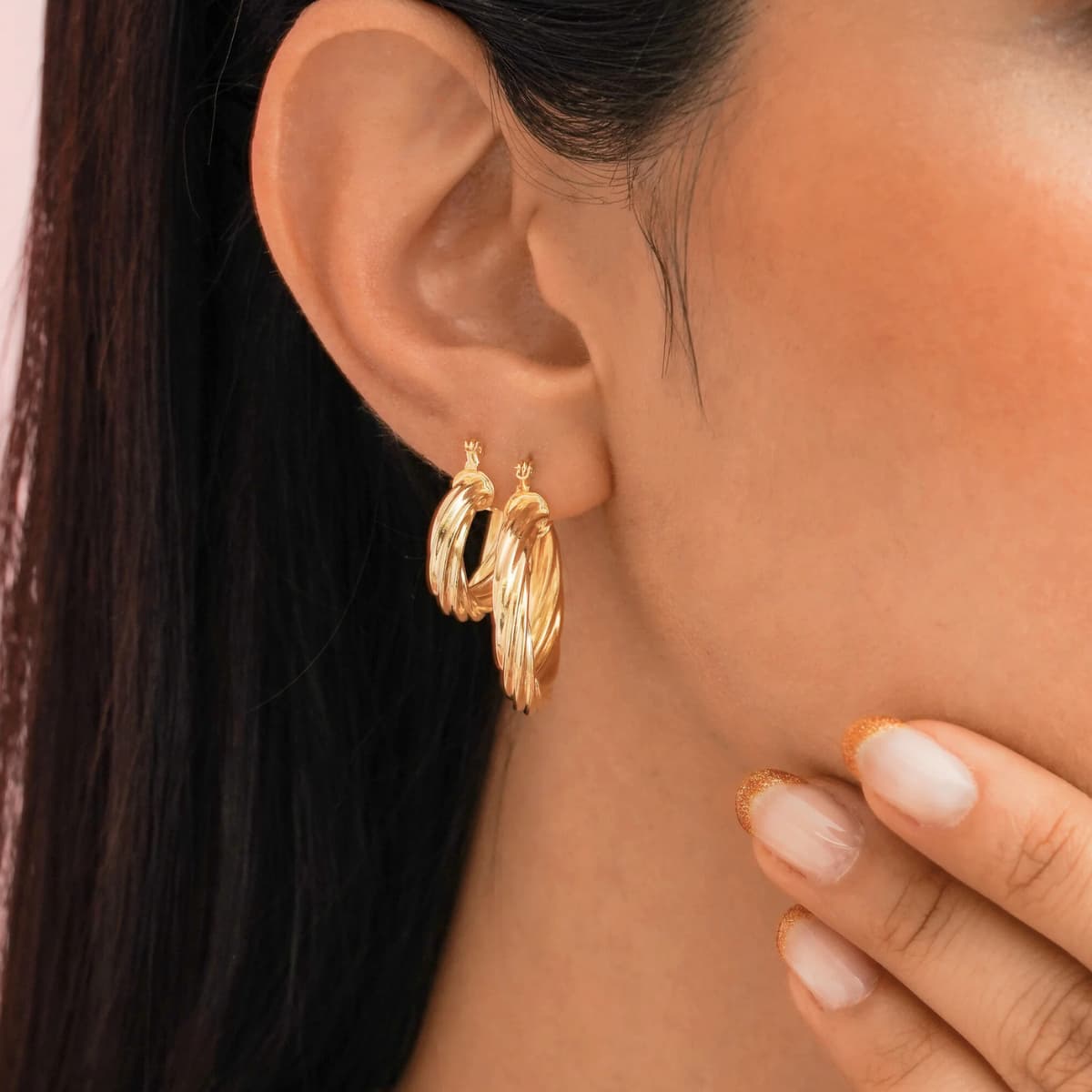 Candongas Twisted Stripes 2 cm y 2,6 cm – Oro Laminado 18K | OM JOYERÍA