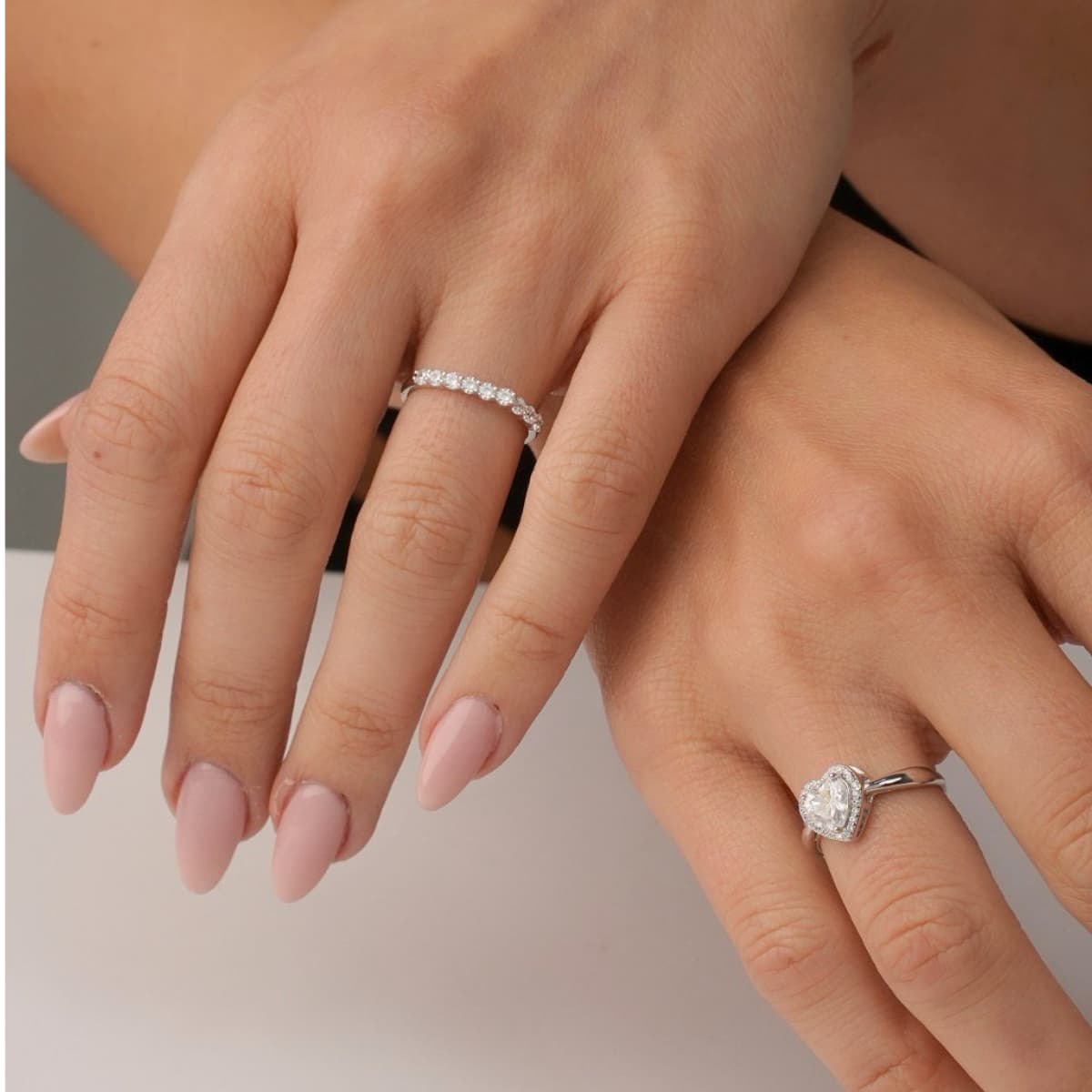 Anillo Luxe Plata Ley 925 mujer puesta