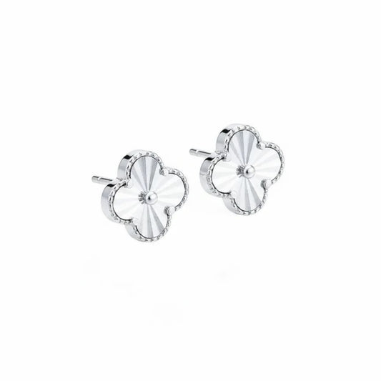 Aretes Topos Clover 0,8 cm Plata Ley 925 fondo blanco