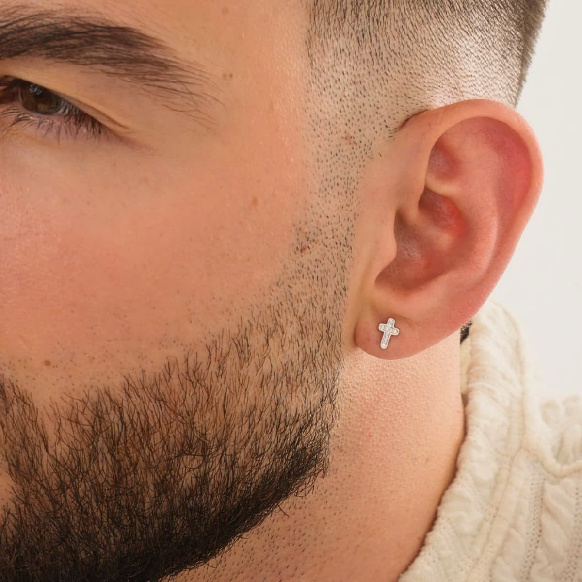 Aretes Topos Cruz Celestial 7.6 mm Plata Ley 925 hombre oreja