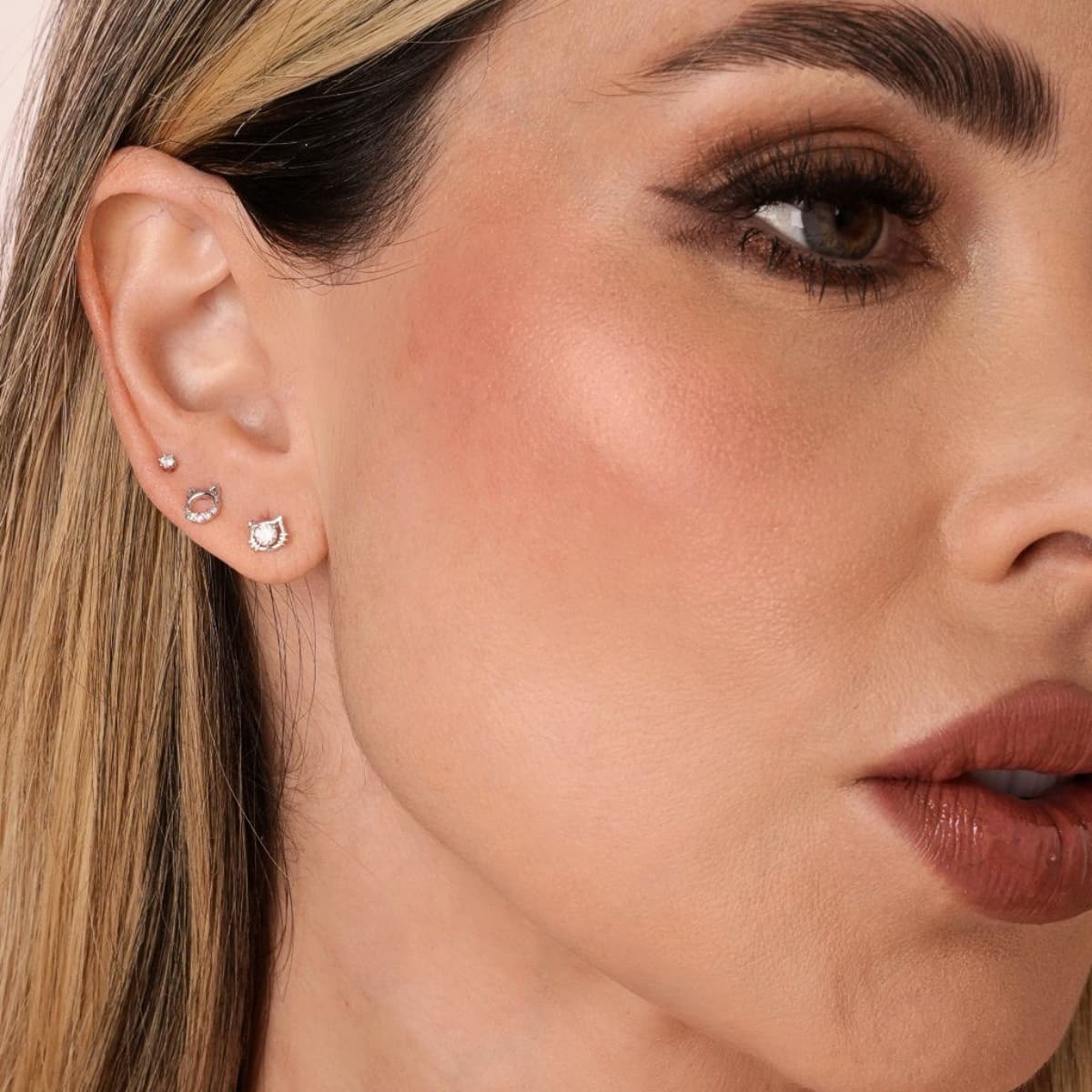 Aretes Topos Kitty Love 6 mm Plata Ley 925 mujer oreja