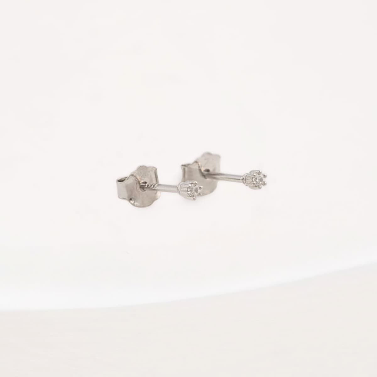 Aretes Topos Destello Fine 1 mm Plata Ley 925 fondo gris