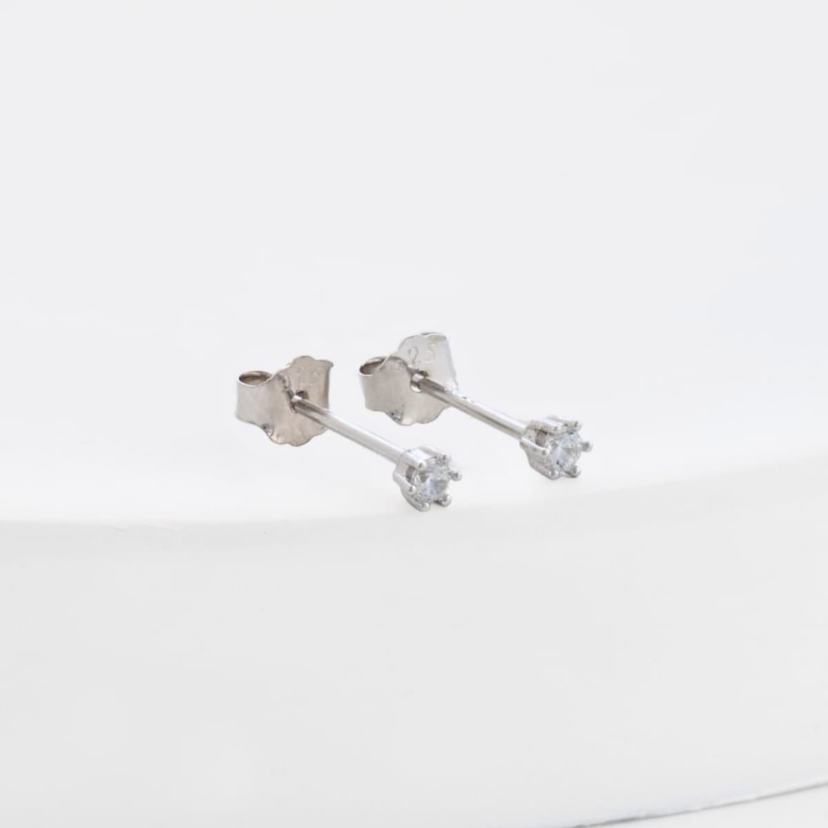 Aretes Topos Destello Fine Plata Ley 925 | OM JOYERÍA