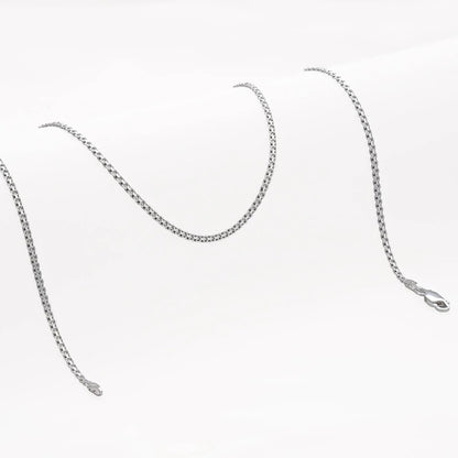 Cadena China 2 mm 65 cm Plata Ley 925 fondo blanco dos piezas extendidas