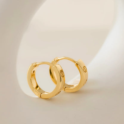 Aretes Candongas CT My Love – Oro Laminado 18K | OM JOYERÍA