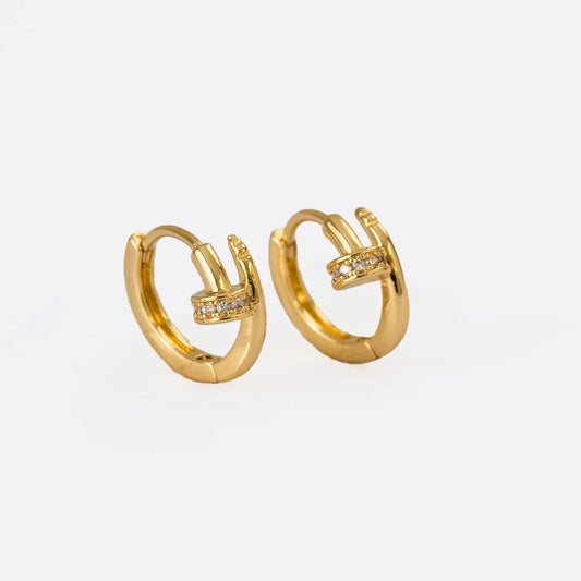 Aretes Candongas CT Clou Lux – Oro Laminado 18K | OM JOYERÍA