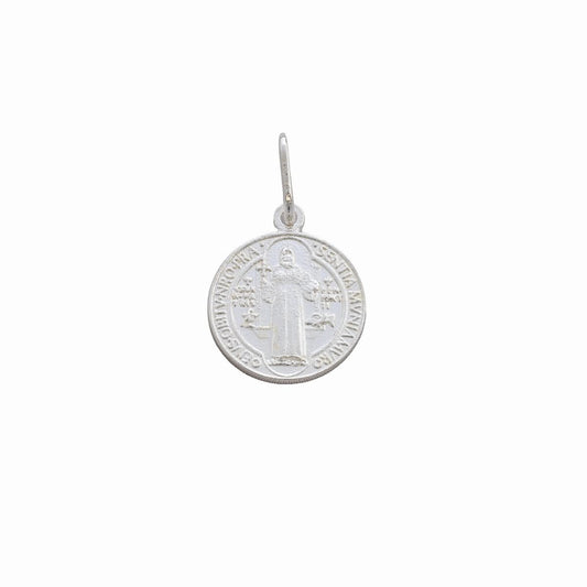 Dije San Benito 1,5 cm Plata Ley 925 fondo blanco — NO INCLUYE CADENA