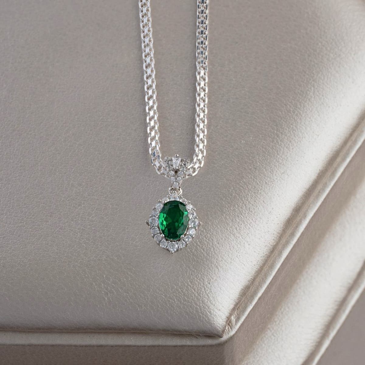 Dije Emerald Glow Plata Ley 925 mujer — NO INCLUYE CADENA