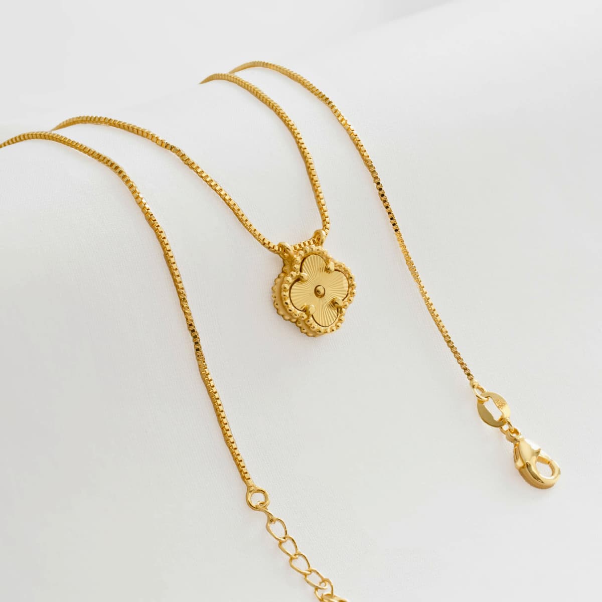 Gargantilla Clover – Oro Laminado 18K | OM JOYERÍA