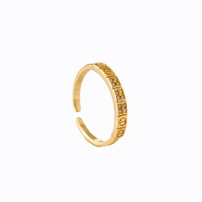 Anillo CT Kingdom Ajustable – Oro Laminado 18K | OM JOYERÍA