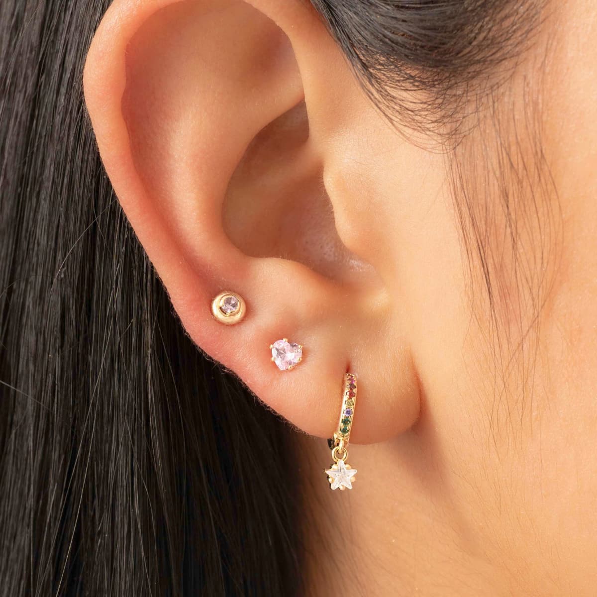 Aretes Candongas Rainbow Star – Oro Laminado 18K | OM JOYERÍA