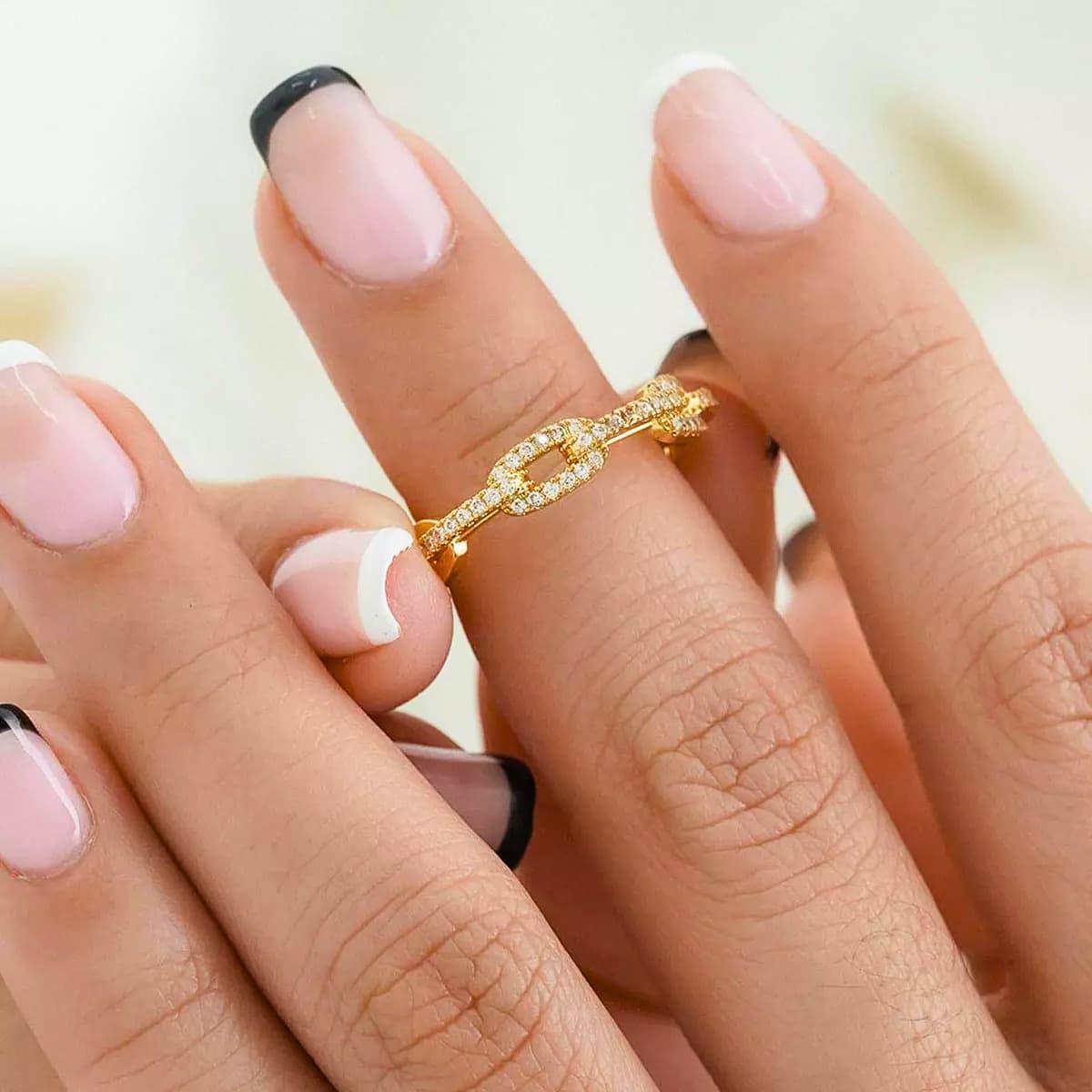 Anillo Connected Ajustable – Oro Laminado 18K | OM JOYERÍA