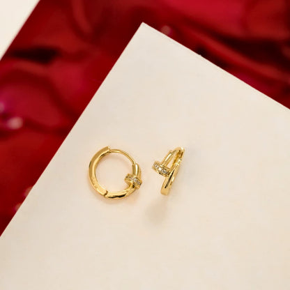 Aretes Candongas CT Clou Lux – Oro Laminado 18K | OM JOYERÍA