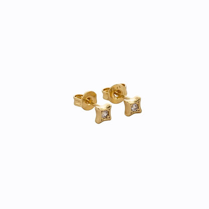 Aretes Topo Quadra Crystal 4 mm Oro Laminado 18K | OM JOYERÍA