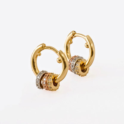 Aretes Candongas Trilogy – Oro Laminado 18K | OM JOYERÍA