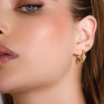 Aretes Candongas Valkyria – Oro Laminado 18K | OM JOYERÍA