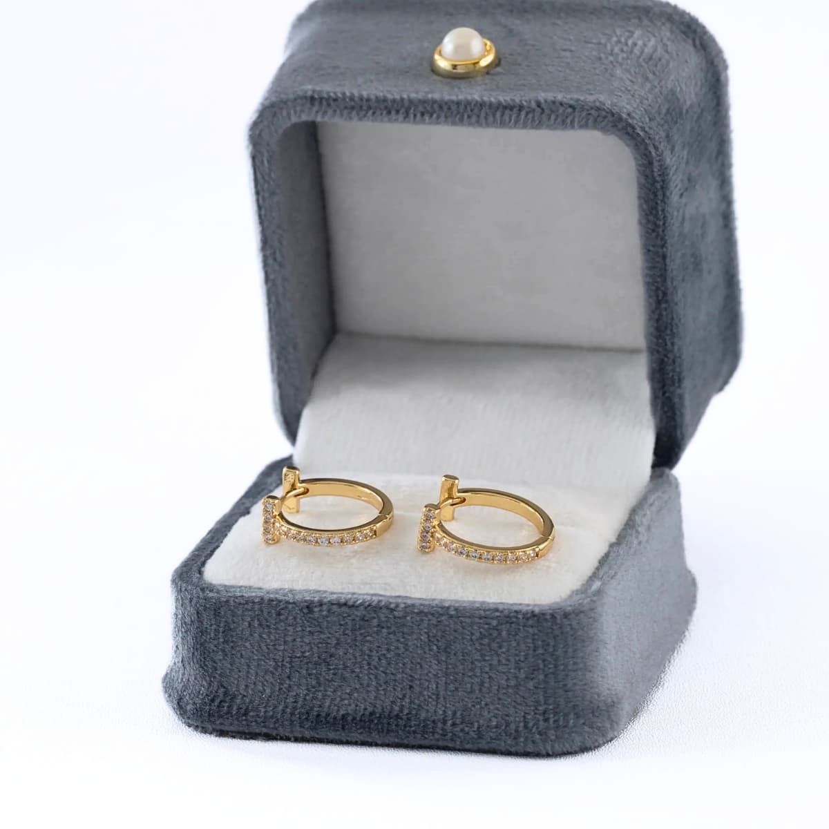 Candongas Trazo Áurea 16 mm – Oro Laminado 18K | OM JOYERÍA