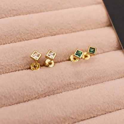 Aretes Topos Éclat 4 mm – Oro Laminado 18K | OM JOYERÍA