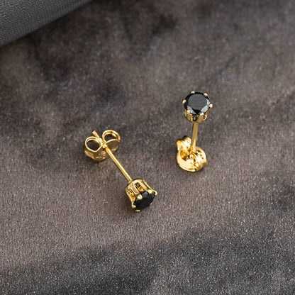 Aretes Topos Circón Negro Redondo Hombre – Oro Laminado 18K | OM JOYERÍA