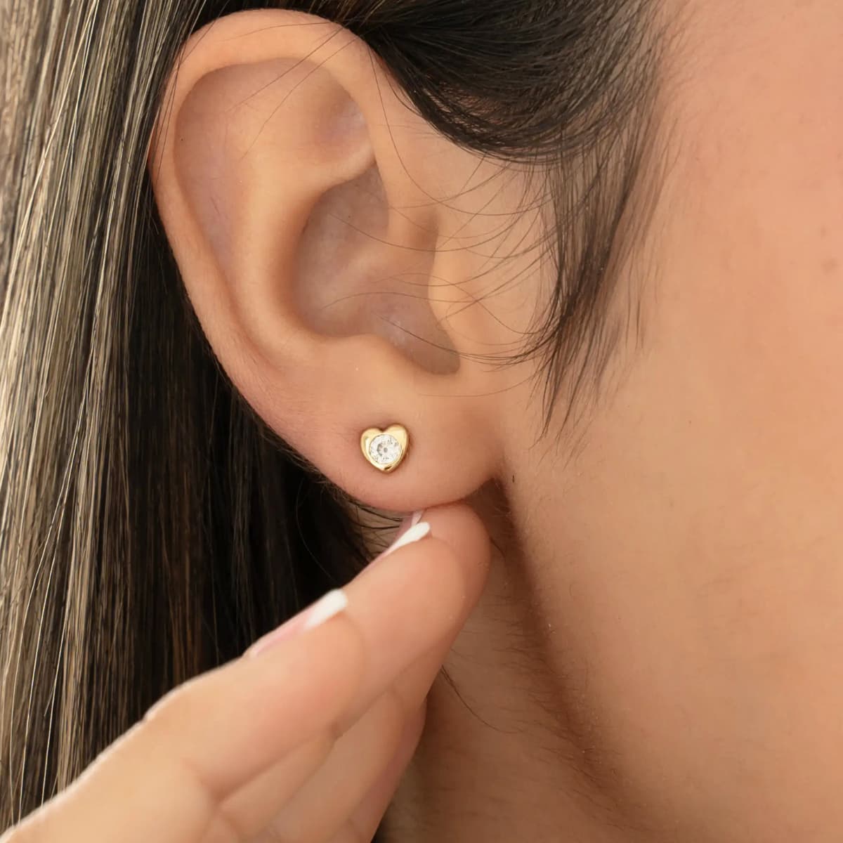 Aretes Topos Corazón Crystal Oro Laminado 18K | OM JOYERÍA