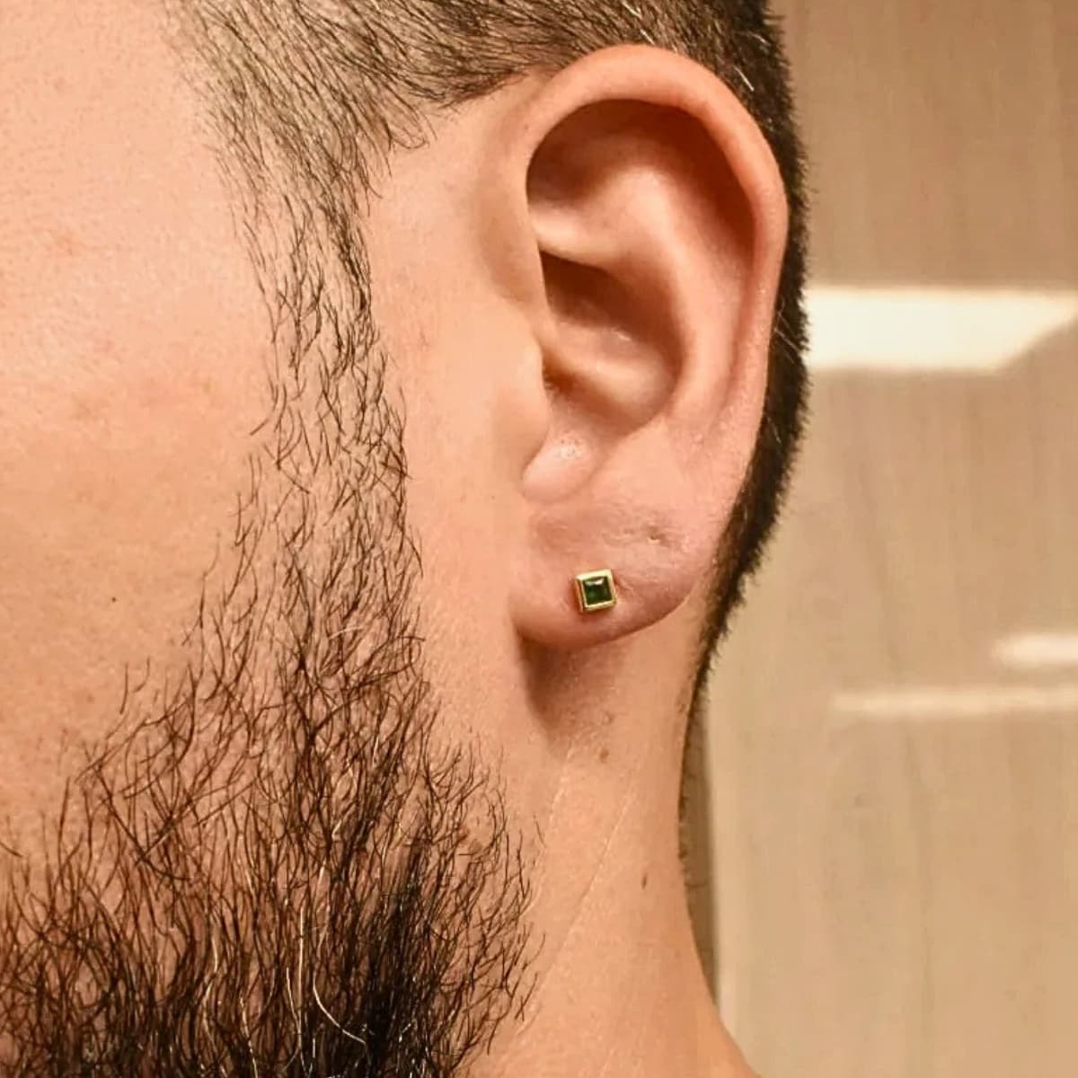 Aretes Topos Éclat 4 mm – Oro Laminado 18K | OM JOYERÍA