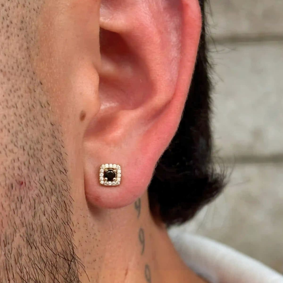 Aretes Dynasty 6 mm Hombre – Oro Laminado 18K | OM JOYERÍA