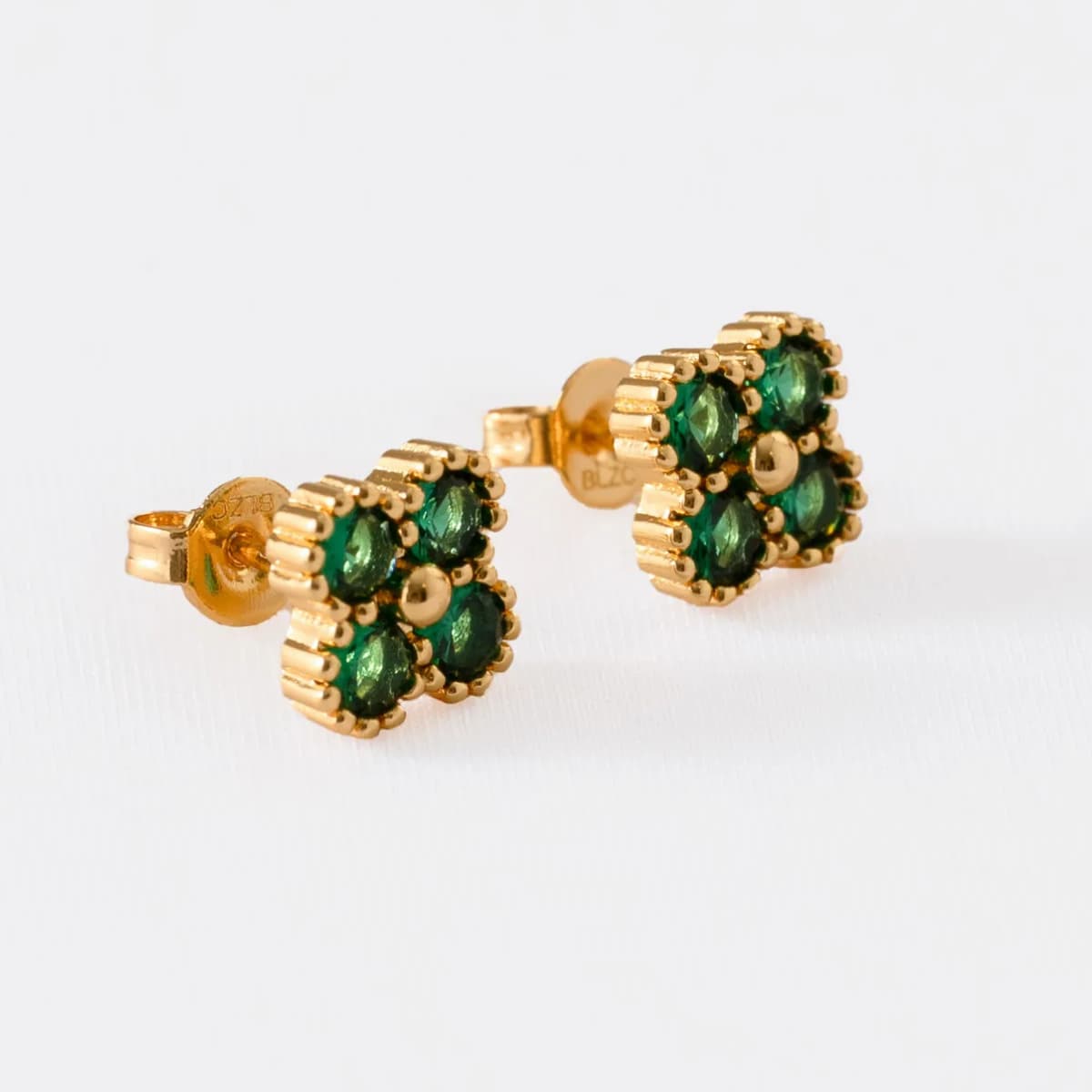 Aretes Clover Motif Trébol Verde – Oro Laminado 18K | OM JOYERÍA