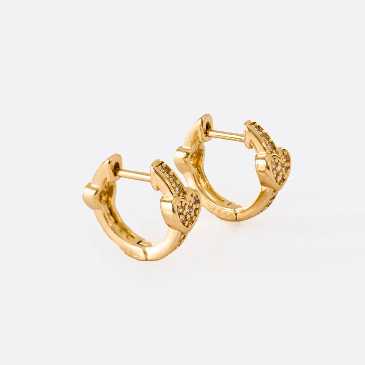 Aretes Candongas Love Whisper – Oro Laminado 18K | OM JOYERÍA