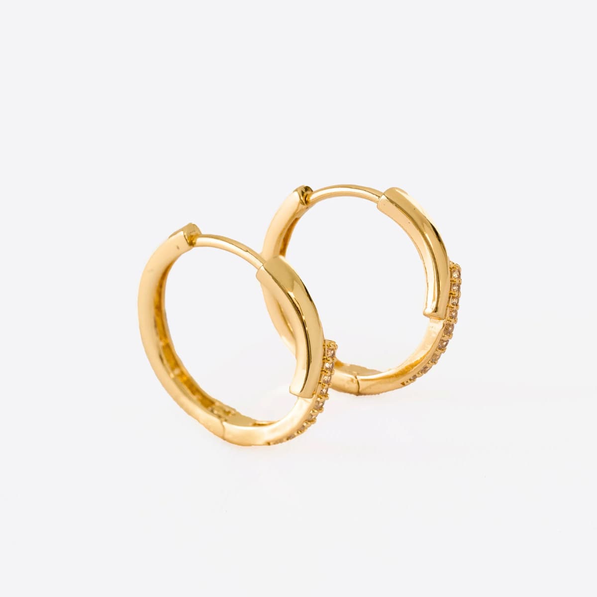 Aretes Candongas Valkyria – Oro Laminado 18K | OM JOYERÍA