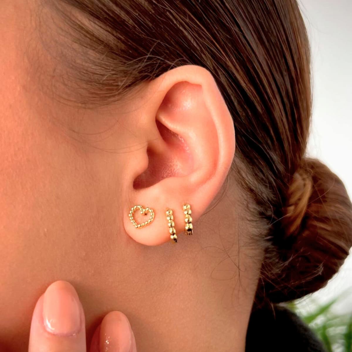 Aretes Candongas Esfera – Oro Laminado 18K | OM JOYERÍA