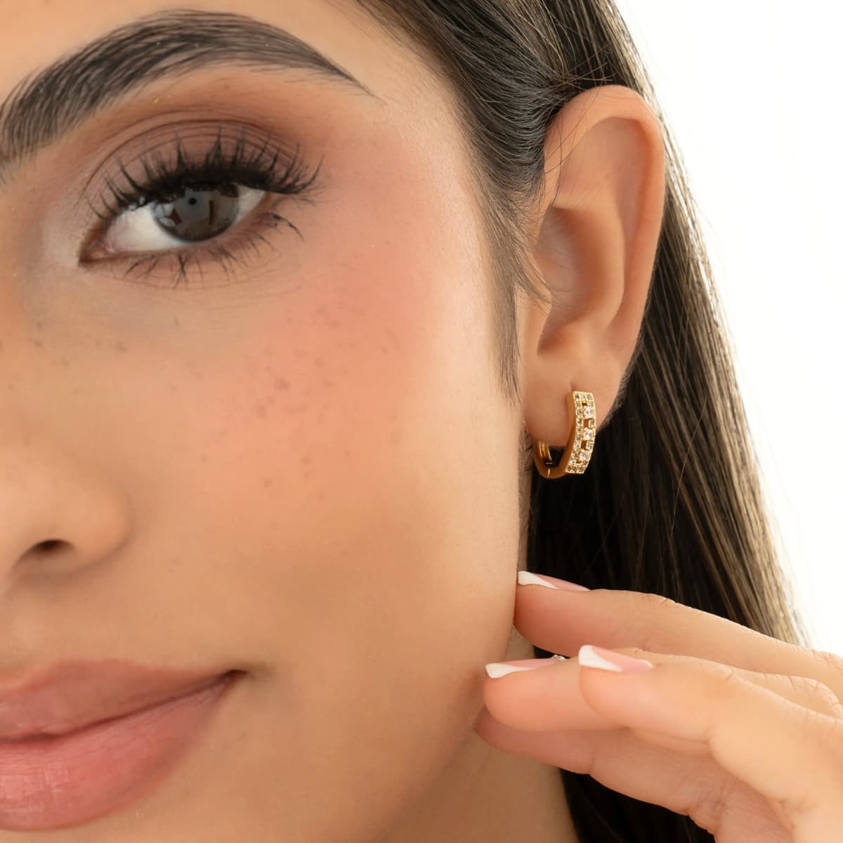 Candongas Parallel Circones 14 mm – Oro Laminado 18K | OM JOYERÍA