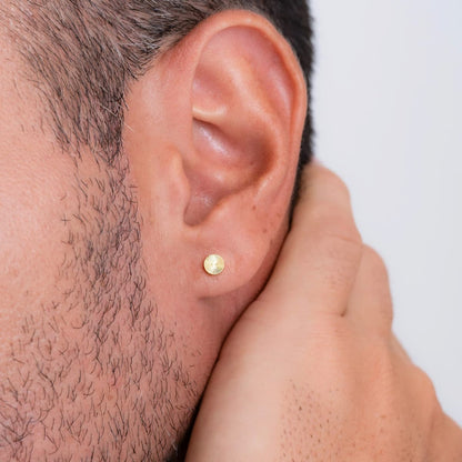 Aretes Topos Sol  – Oro Laminado 18K | OM JOYERÍA